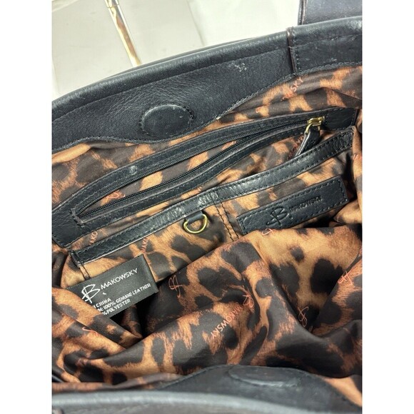 B Makowsky Shoulder Bag Tote Black Leather Brass Chain Hardware Pockets - Picture 14 of 16